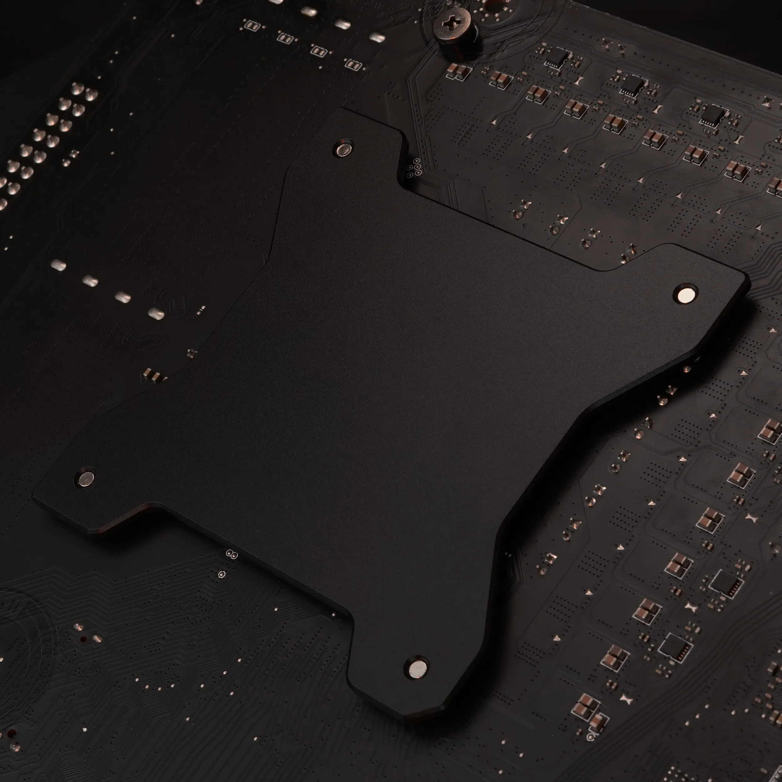 Thermal grizzly mycro pro rgb | intel 1851 | lga1851 in lga1700 | g1/4 | argb | cpu vodni blok 4 Thermal grizzly mycro pro rgb lga1851 zadnja montažna plošča